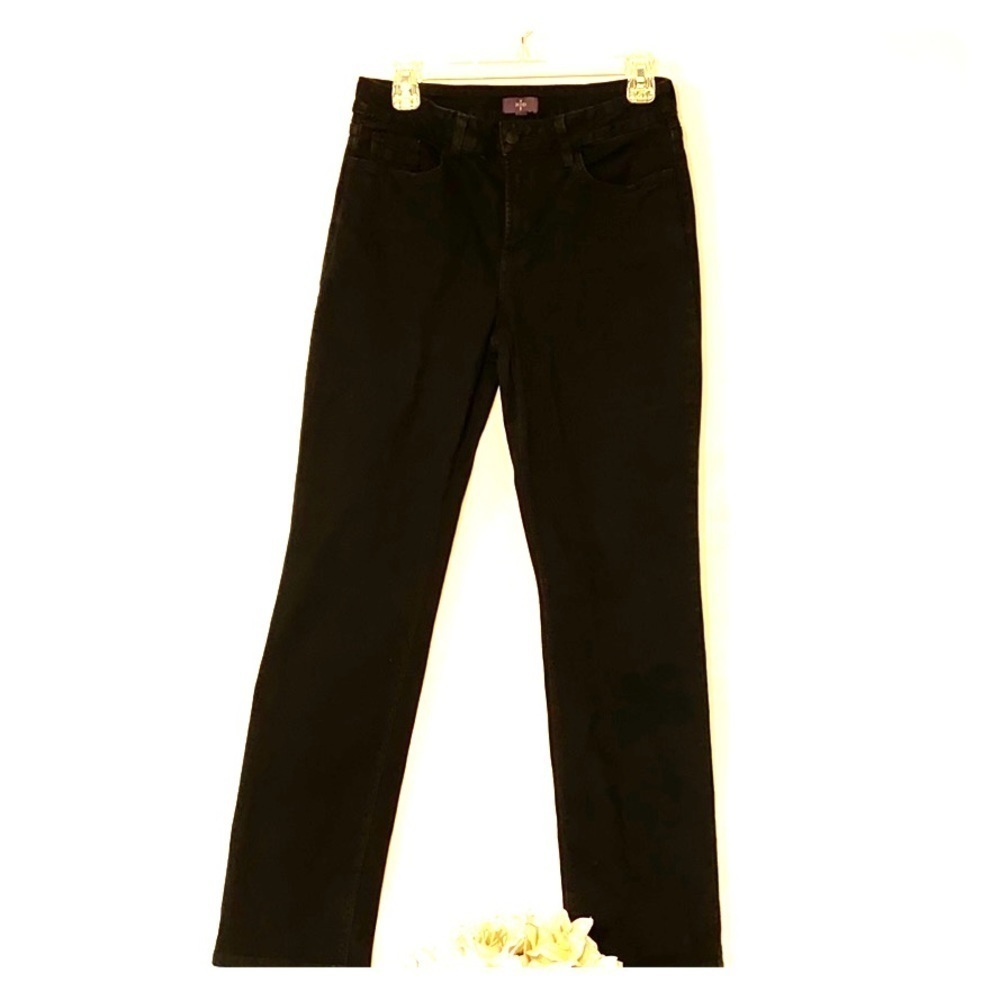 Nydj Black Straight Denim Jean Lift and Tuck Tech.
